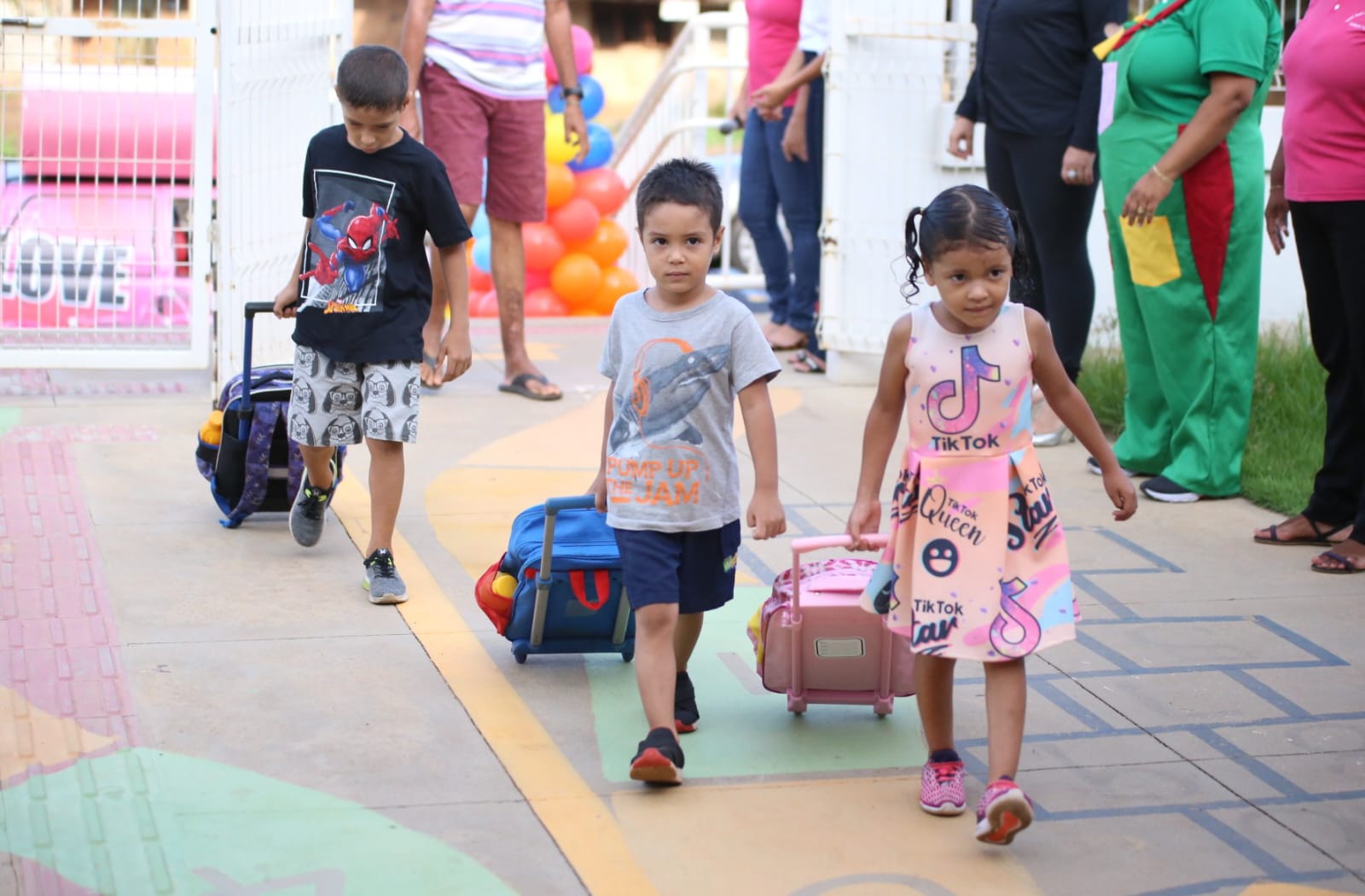 Alunos retornaram das férias hoje - Foto - Lino Vargas/Prefeitura de Gurupi