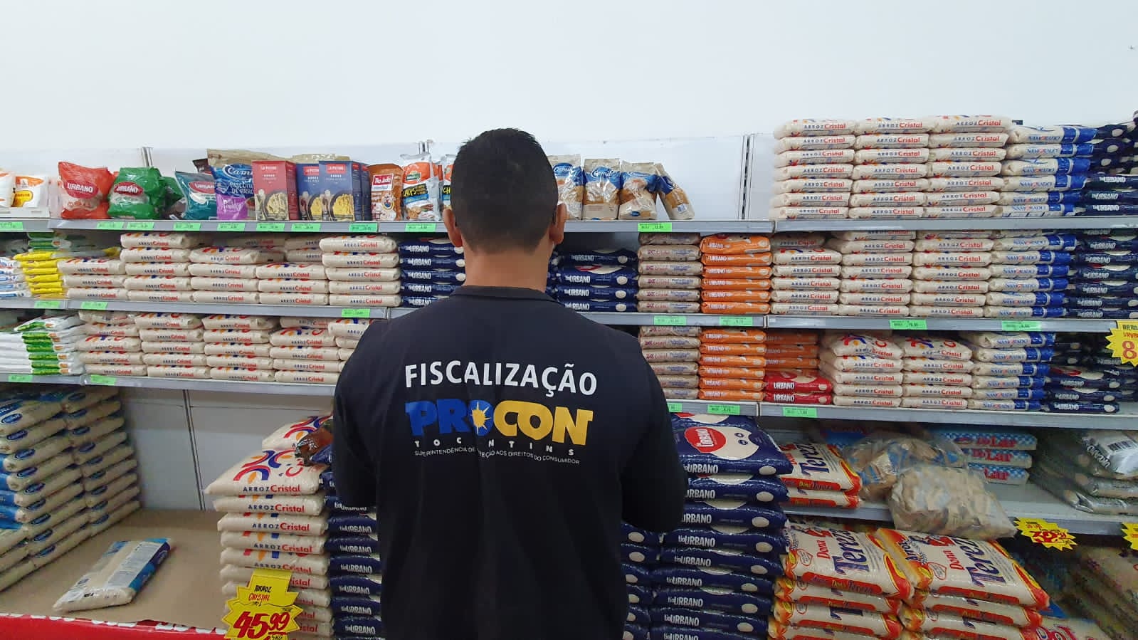 Pesquisa de preço em itens da cesta básica em Palmas - Foto - Procon