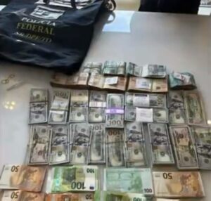Dinheiro foi encontrado na casa de um empresário de Palmas - Foto - Reprodução Globo News