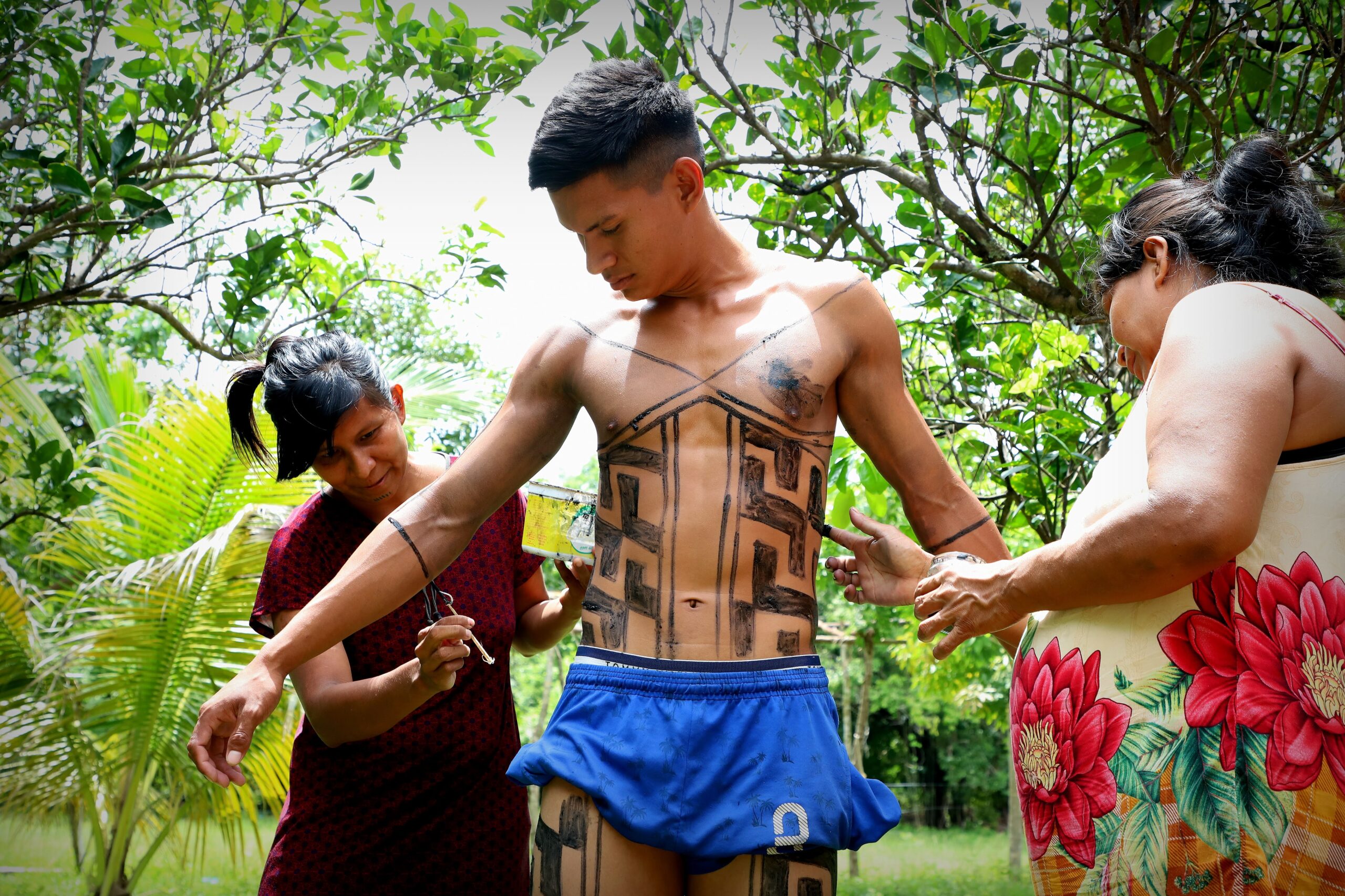 Pinturas fazem parte do ritual para marcar a passagem dos meninos para a vida adulta - Foto - Tharson Lopes/Governo do Tocantins