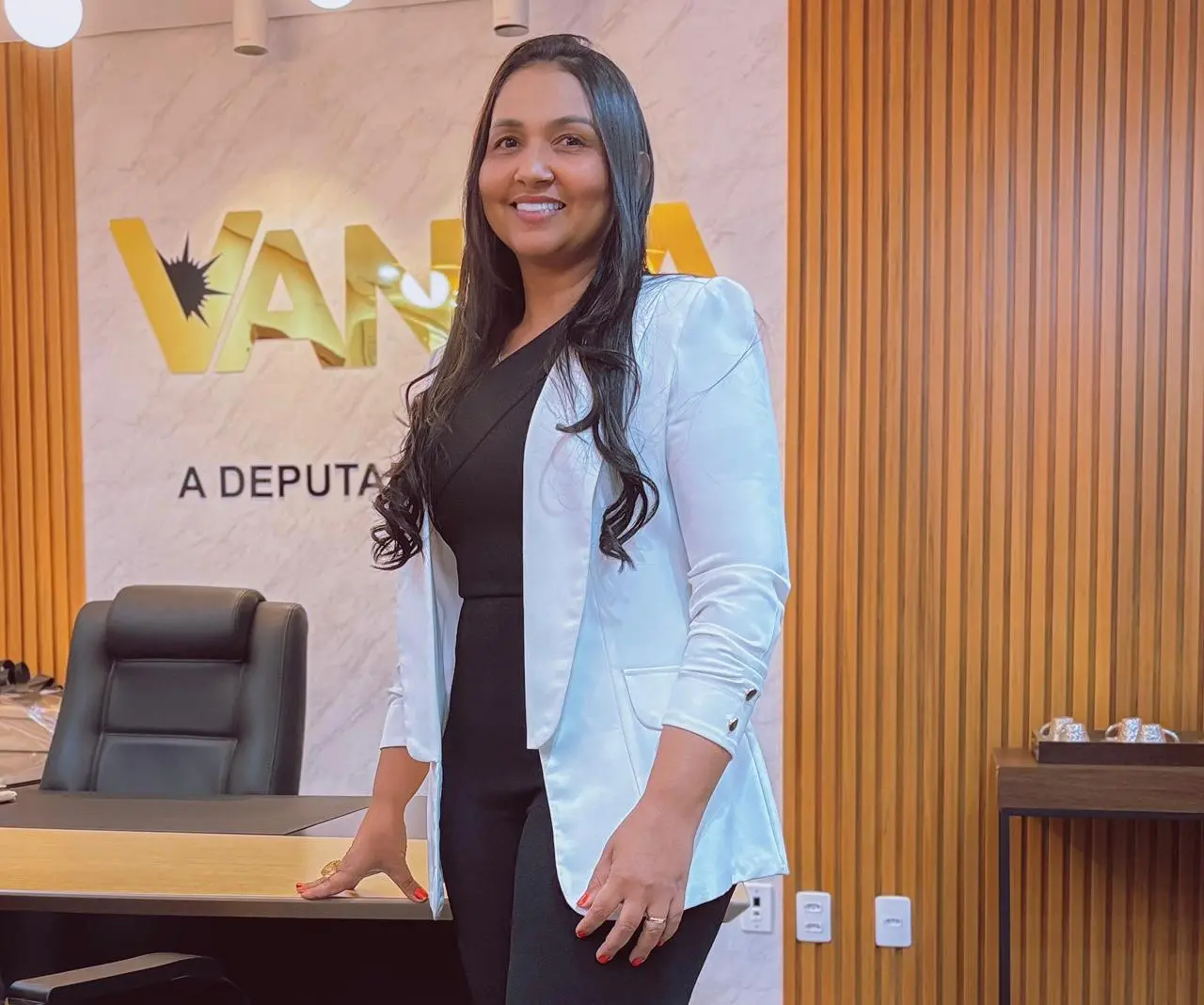 Deputada Vanda propõe distribuição de lentes e aparelhos auditivos para estudantes em situação de vulnerabilidade social