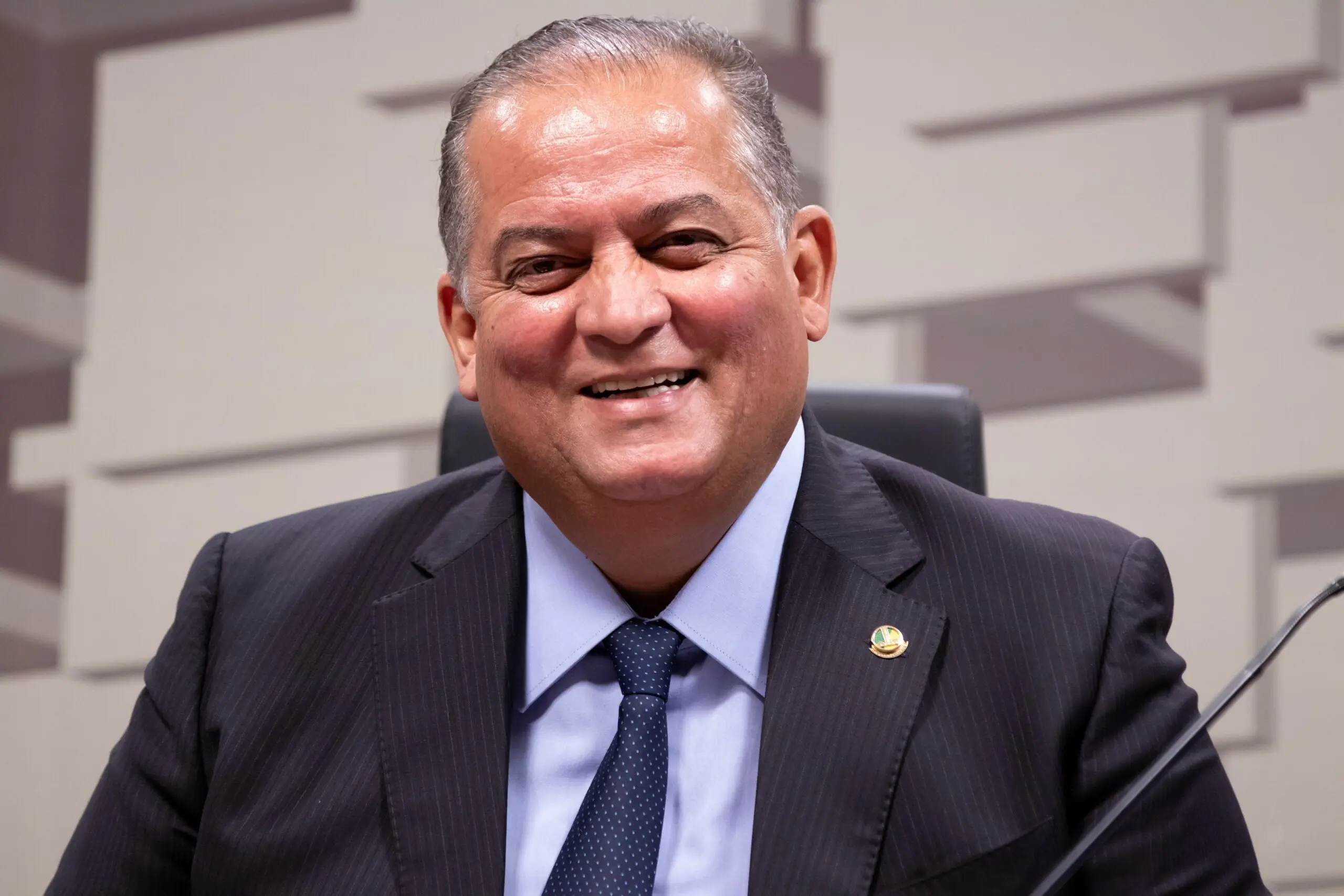 Senador Eduardo Gomes preside sessão preparatória do Móbile World Congress