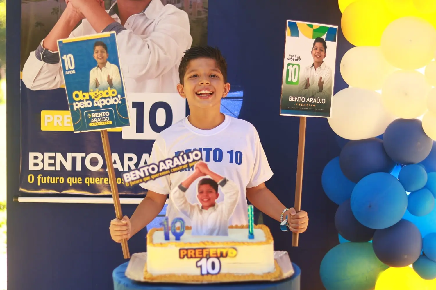 Com o tema "Prefeito", pequeno palmense comemora aniversário de 10 anos com lição de cidadania e paixão pela política 