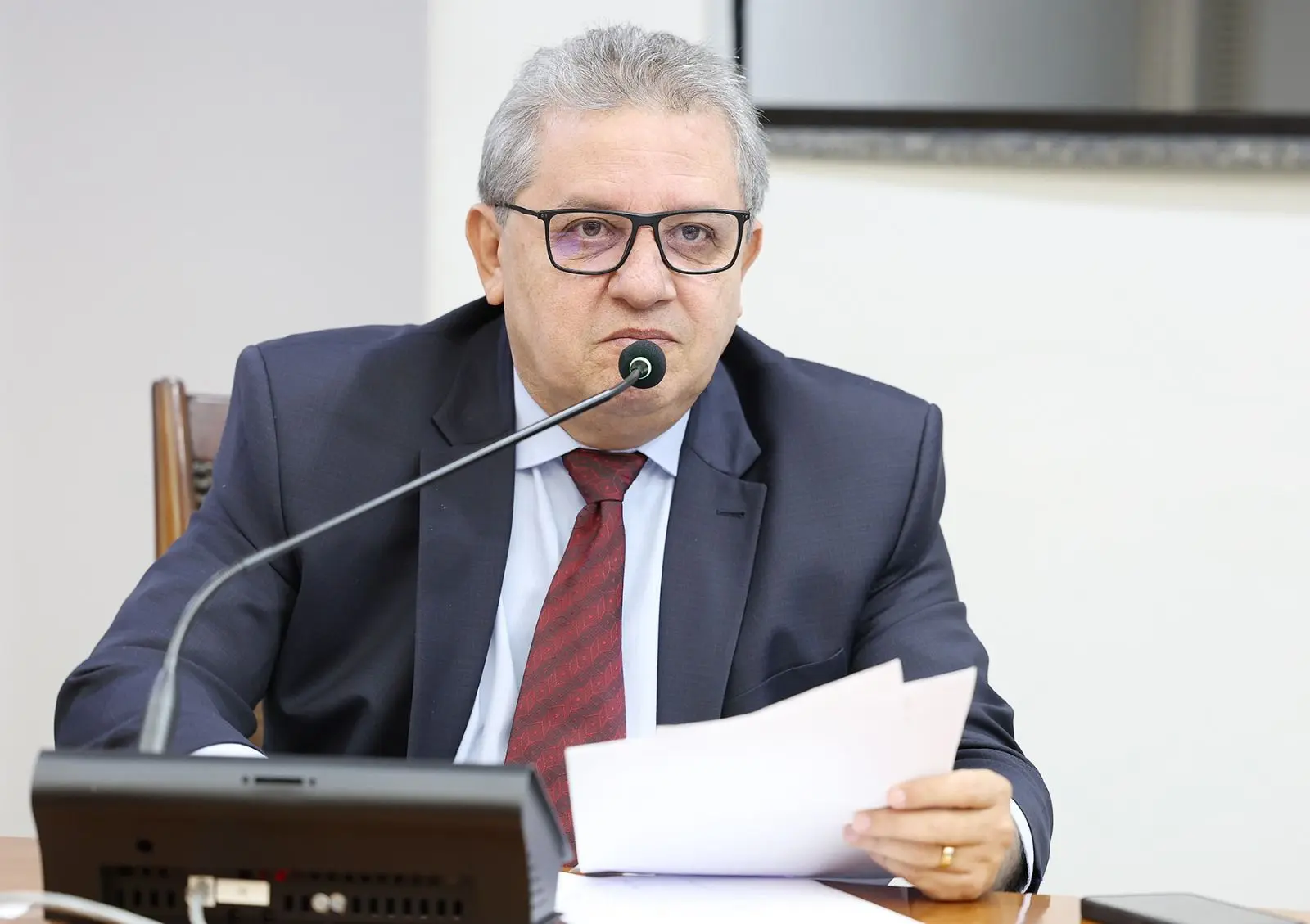 Deputado Jair Farias apresenta Projeto de Lei para instituir vacinação domiciliar de pessoas com TEA no Tocantins