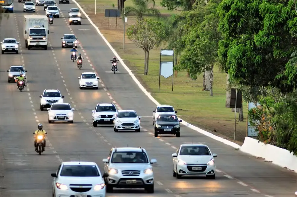 Refis 2024: Motoristas com IPVA atrasado podem regularizar documento com descontos de até 95% nos juros