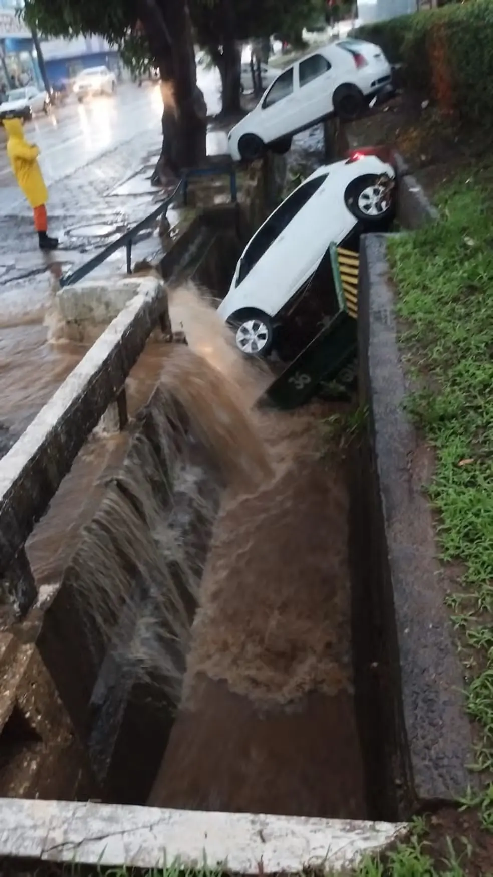 Alerta em Guaraí: Após alagamentos e estragos causados por temporal, previsão é que mais água caia nesta quinta