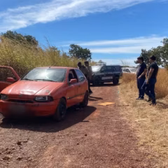 Dois homens s&atilde;o encontrados mortos dentro de carro em &aacute;rea de mata de Palmas