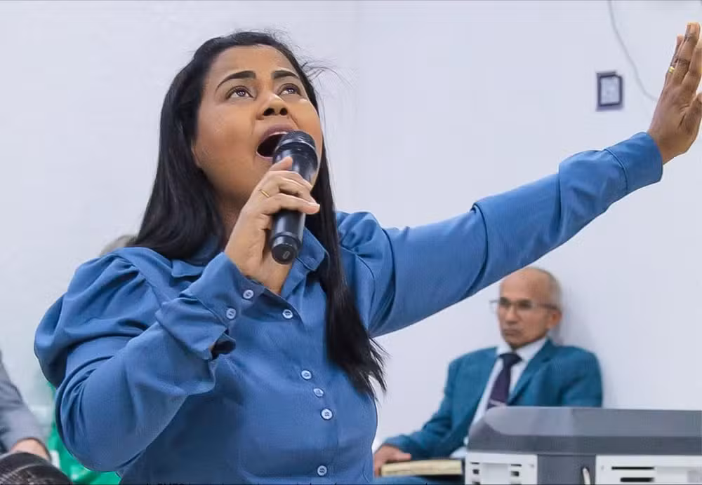 Cantora gospel morre aos 38 anos e deixa legado de fé e música no Tocantins Cantora gospel morre aos 38 anos e deixa legado de fé e música no Tocantins