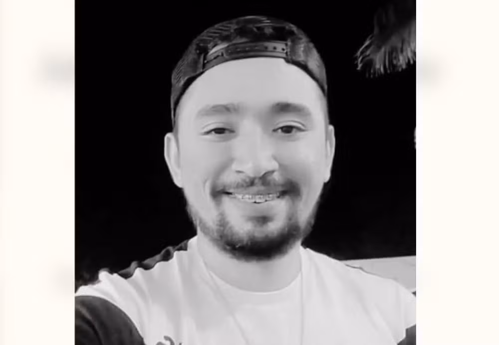 Irmão de jogador do Fortaleza morre após passar mal durante partida de futebol no Tocantins Irmão de jogador do Fortaleza morre após passar mal durante partida de futebol no Tocantins