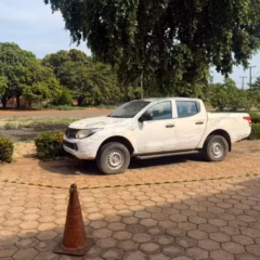 Corpo foi encontrado no banco da frente da caminhonete &mdash; Foto: Divulga&ccedil;&atilde;o/Ribas Martins
