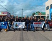 Educação protesta e faz paralisação em Praia Norte em defesa dos direitos devidos pela Prefeitura