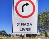 Placa com erro de ortografia chama atenção em avenida de Palmas