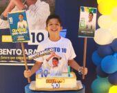 Com o tema “Prefeito”, pequeno palmense comemora aniversário de 10 anos com lição de cidadania e paixão pela política 