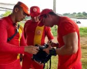 Mergulhadores começam buscas submersas em busca dos desaparecidos na queda da ponte JK; Corpos de quatro vítimas foram encontrados