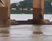 Draga afunda após atingir pilar de ponte entre o Tocantins e Maranhão; VÍDEO